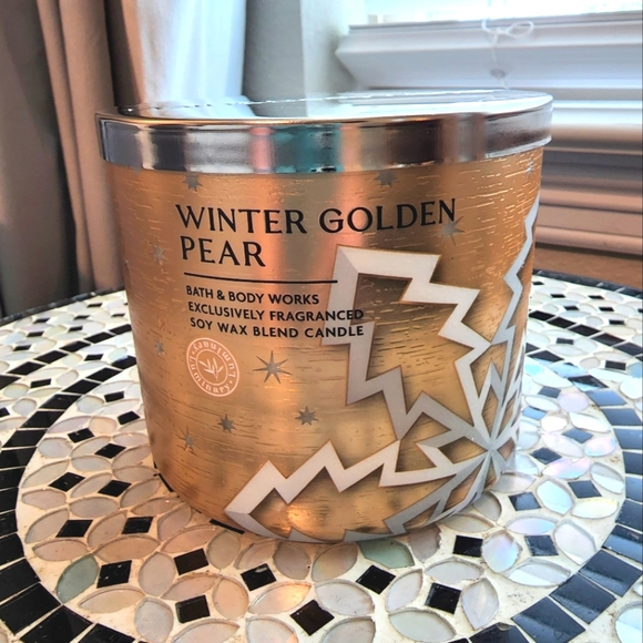 Bath & Body Works Winter Golden Pear 3-Wick Candle - Picture 2 of 4